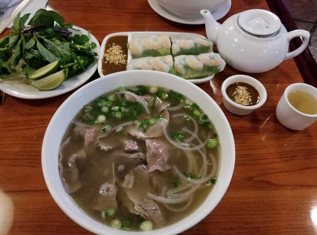 Pho Lotus Vietnamese Restaurant | restaurant | 9600 Bruceville Rd # 100, Elk Grove, CA 95757, USA | 9166869474 OR +1 916-686-9474