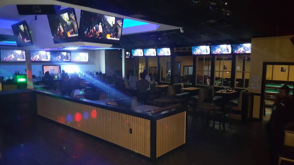 Crowne Sports Bar & Grill | restaurant | 7075 Jimmy Carter Blvd, Peachtree Corners, GA 30092, USA | 7708024680 OR +1 770-802-4680