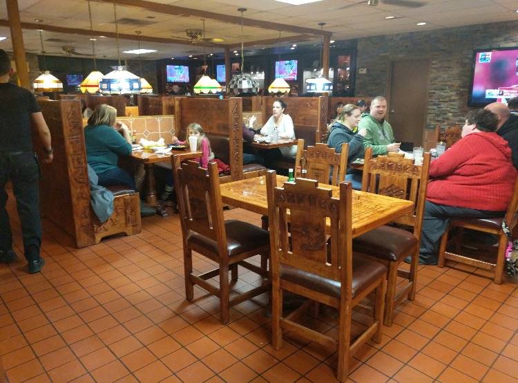 Azteca Mexican Restaurant | restaurant | 1779 E Market St, Akron, OH 44305, USA | 3307949091 OR +1 330-794-9091