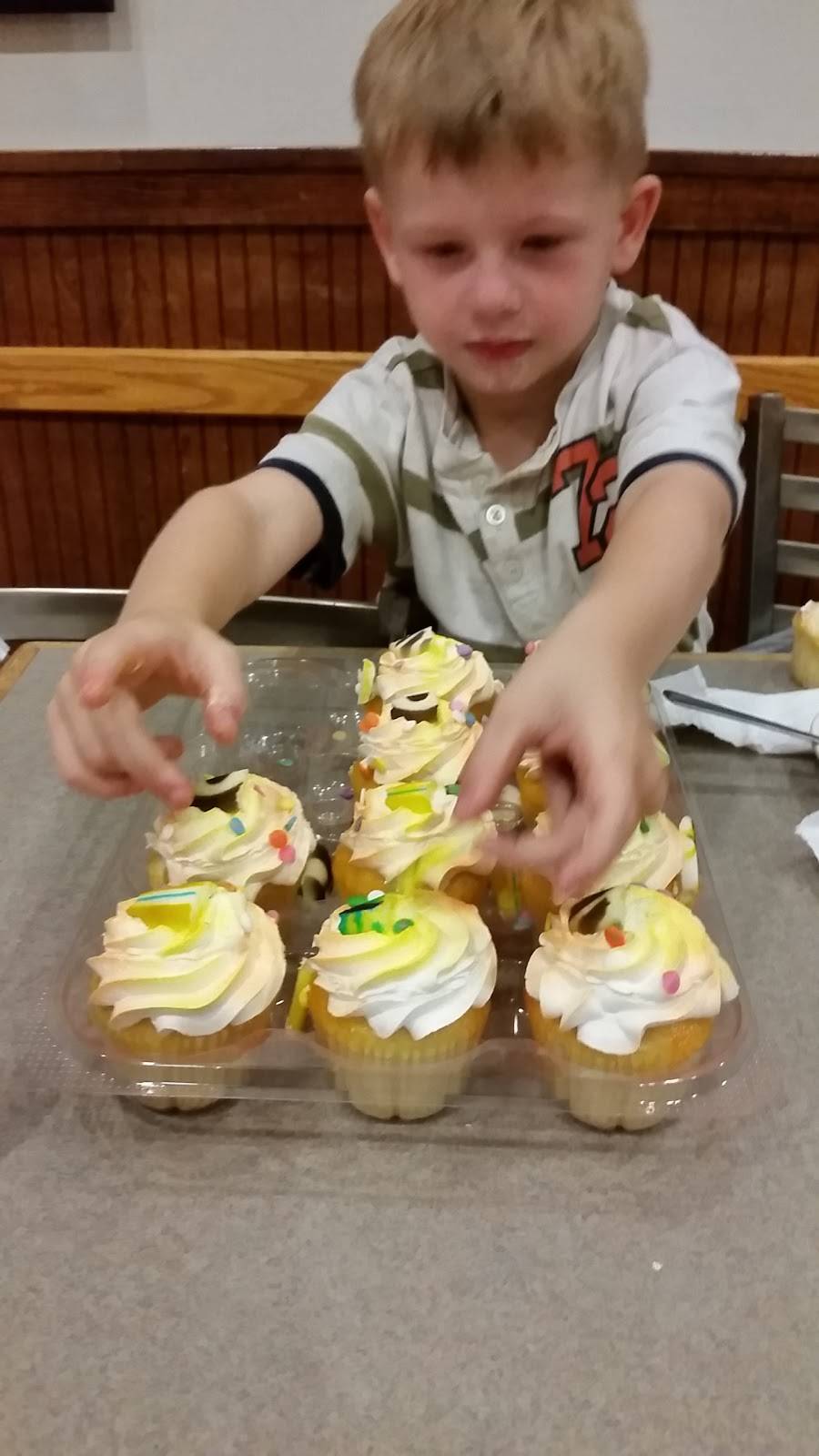 Gattiland | restaurant | 711 12th St, Ashland, KY 41101, USA | 6063298381 OR +1 606-329-8381