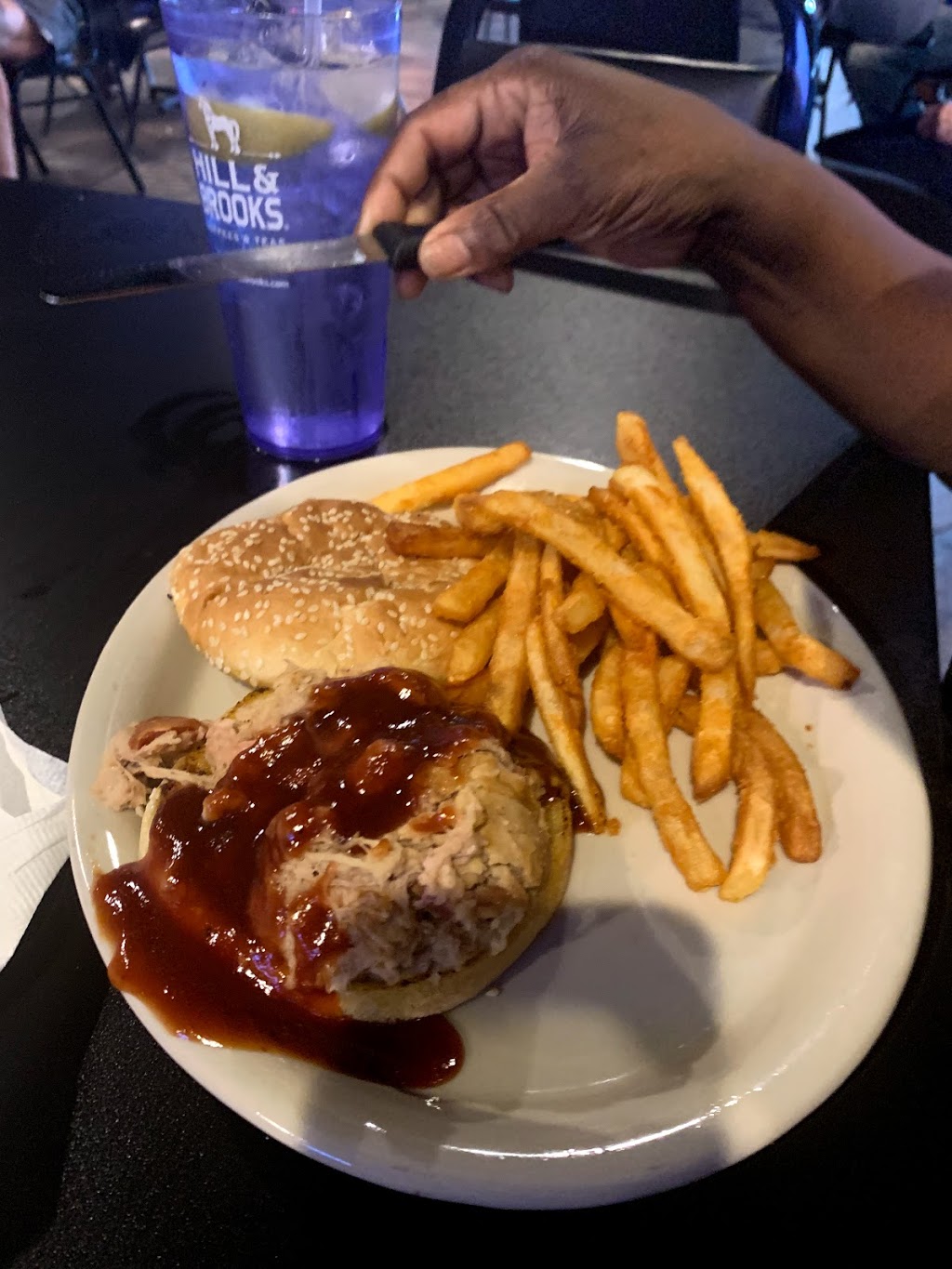 Judys Place | restaurant | 3977 Government Blvd, Mobile, AL 36693, USA | 2516654547 OR +1 251-665-4547