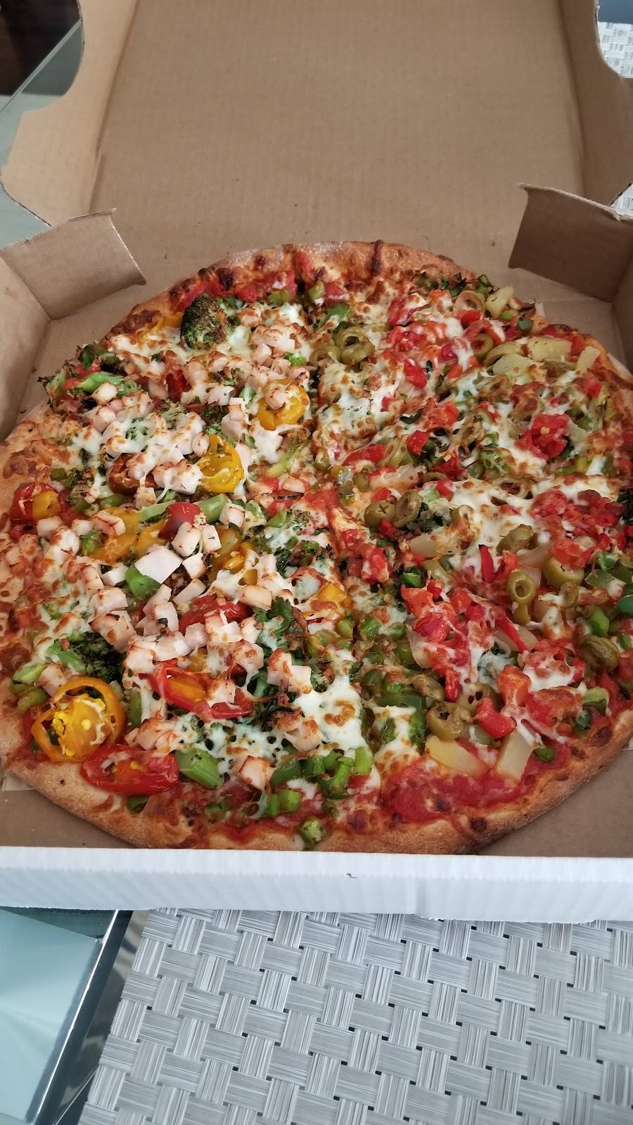 Family Pizza | restaurant | 10 Lormel Gate, Brampton, ON L7A 2K7, Canada | 9054956666 OR +1 905-495-6666