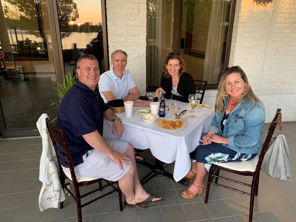 Castleton’s Waterfront Dining on Cobbetts | restaurant | 58 Enterprise Dr, Windham, NH 03087, USA | 6038986300 OR +1 603-898-6300