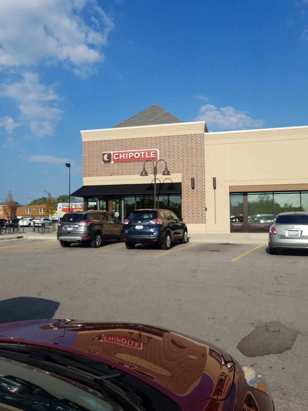 Chipotle Mexican Grill | restaurant | 11018 S Cicero Ave, Oak Lawn, IL 60453, USA | 7084240499 OR +1 708-424-0499