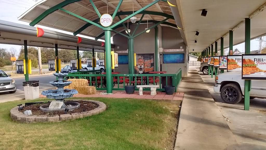 Sonic Drive-In | restaurant | 747 W Fleeman St, Manila, AR 72442, USA | 8705618787 OR +1 870-561-8787