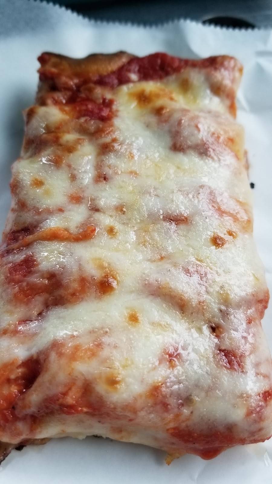 Ginos of Manhasset | restaurant | 480 Plandome Rd, Manhasset, NY 11030, USA | 5166275280 OR +1 516-627-5280