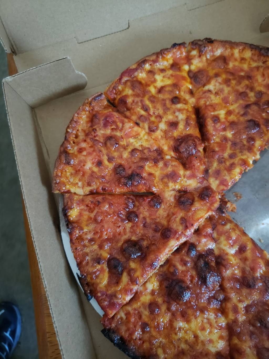 Ultimate Pizza | restaurant | 277 Turnpike St #4, South Easton, MA 02375, USA | 5082309441 OR +1 508-230-9441