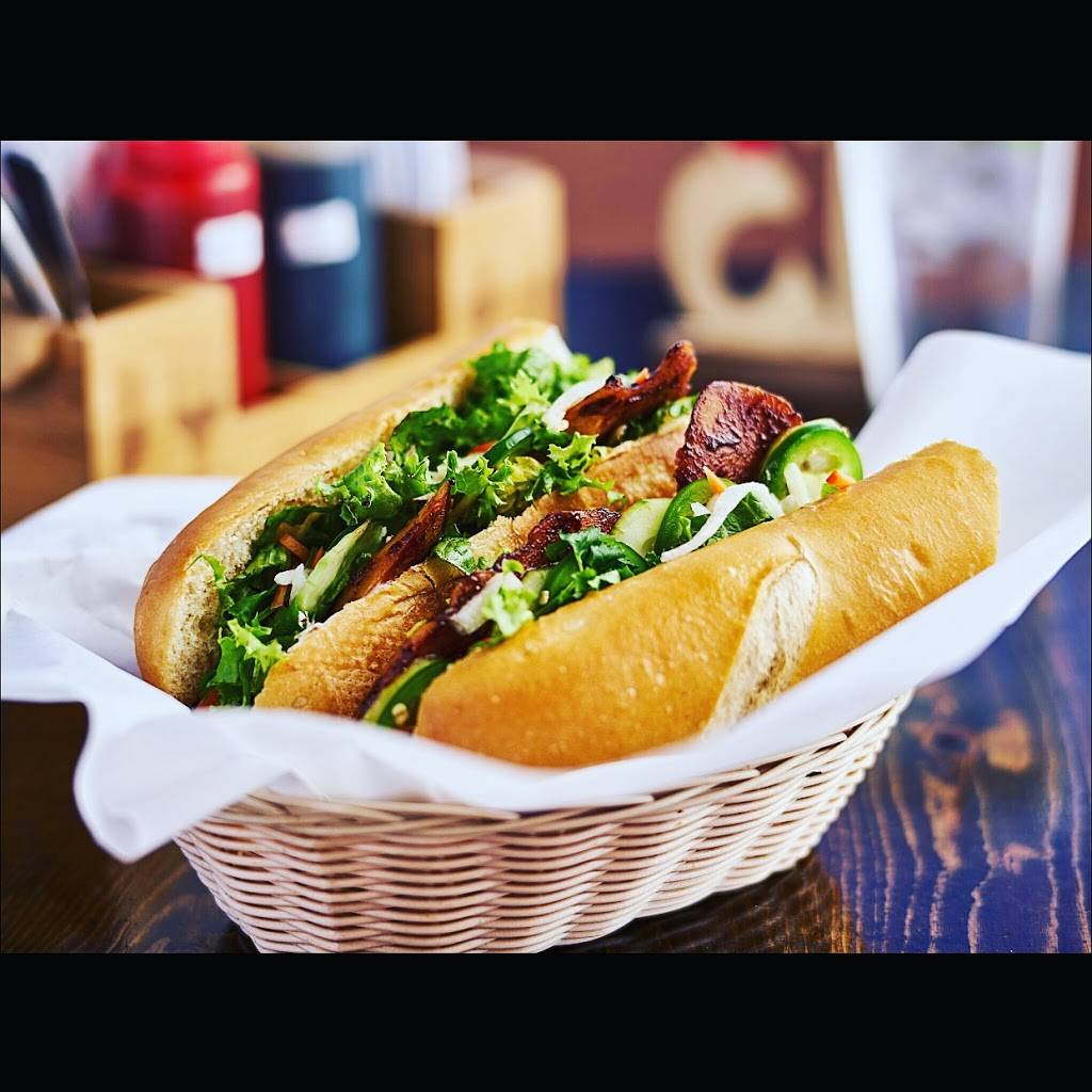 VeggiEAT Xpress Las Vegas | restaurant | 4195 S Grand Canyon Dr Ste 104, Las Vegas, NV 89147, USA | 7028361945 OR +1 702-836-1945