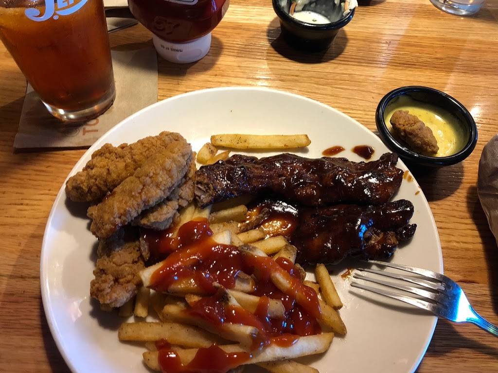 Applebees Grill + Bar | restaurant | 3340 S Maryland Pkwy, Las Vegas, NV 89109, USA | 7027374990 OR +1 702-737-4990