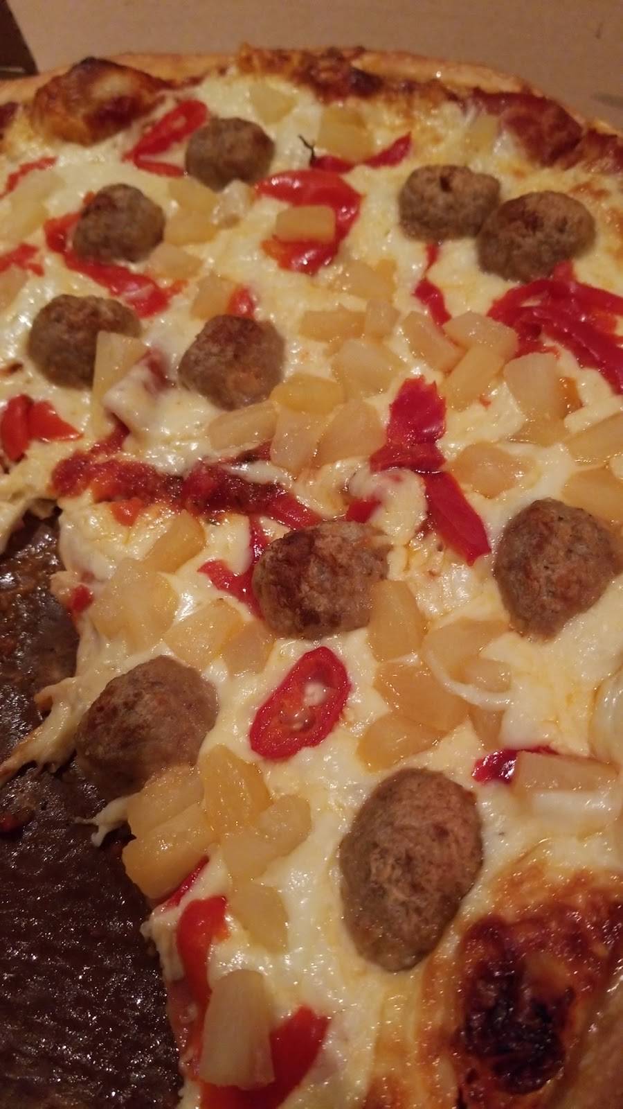 Pavarazzis Gourmet Pizza | restaurant | 491 Somerset St W, Ottawa, ON K1R 5J7, Canada | 6132332320 OR +1 613-233-2320