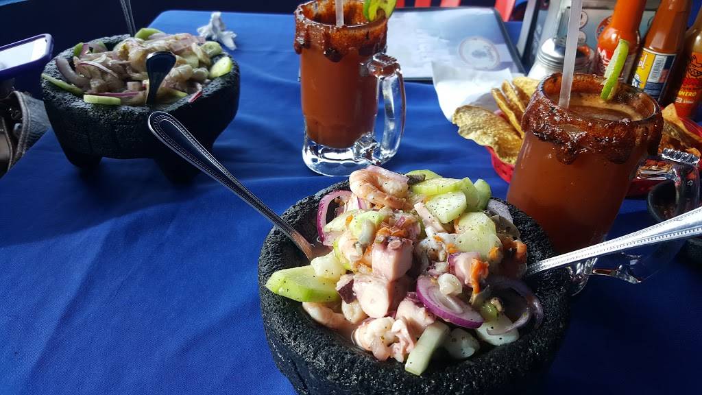 Chhewins Rosarito | restaurant | Parcelas, 22710 Rosarito, B.C., Mexico | 016616139870 OR +52 661 613 9870
