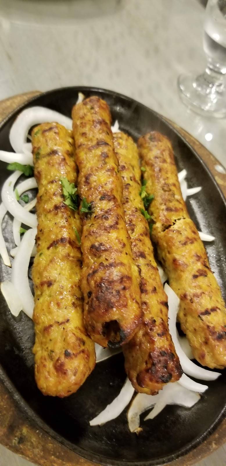 Nirala Sweets and Restaurant | restaurant | 2818 Markham Rd, Scarborough, ON M1X 1E6, Canada | 4162917232 OR +1 416-291-7232