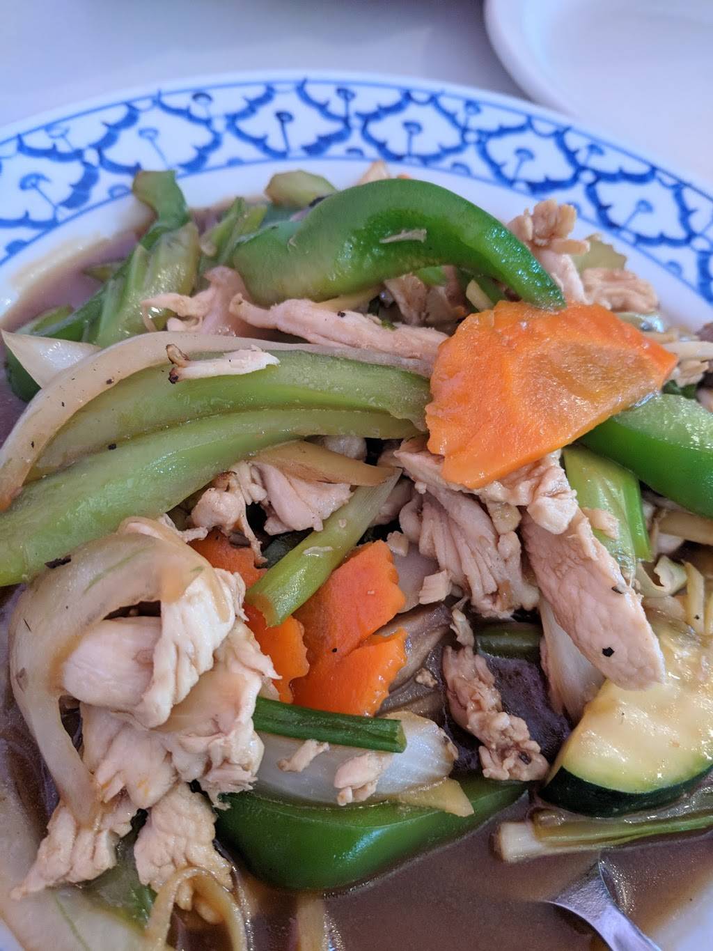 Ida Thai Cuisine | restaurant | 304 N Lake Park Blvd, Carolina Beach, NC 28428, USA | 9104588136 OR +1 910-458-8136