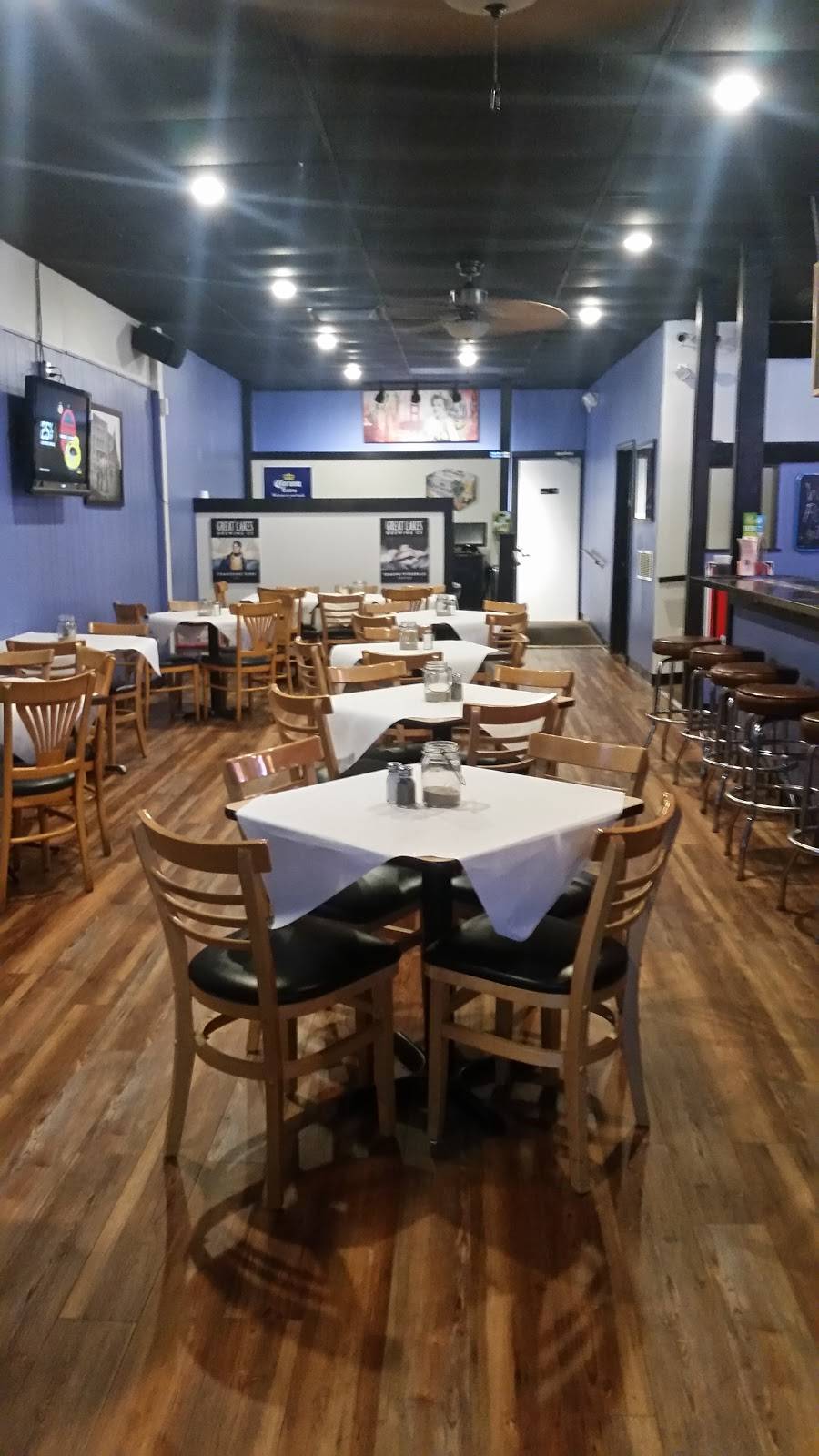 Robbies Bar and Grill | restaurant | 610 N Greece Rd, Hilton, NY 14468, USA | 5853924141 OR +1 585-392-4141