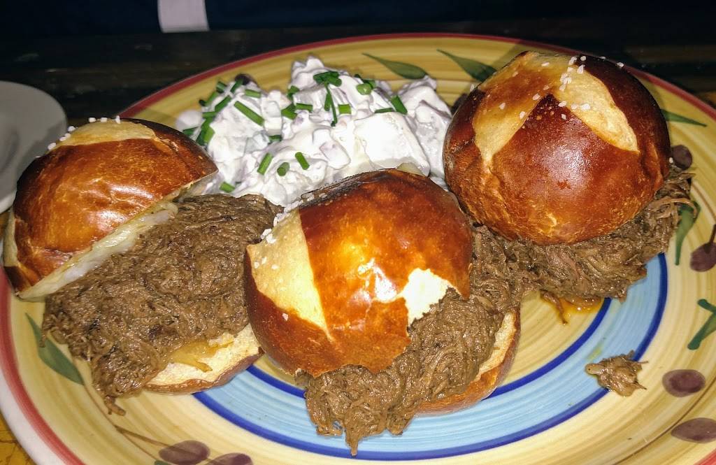 Kilted Mermaid | night club | 1937 Old Dixie Hwy, Vero Beach, FL 32960, USA | 7725695533 OR +1 772-569-5533