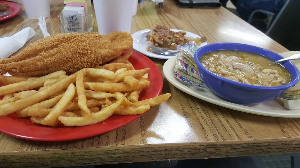 Big Jons Lunch Box | restaurant | 123 W 4th St, Mt Carmel, IL 62863, USA | 6182633272 OR +1 618-263-3272