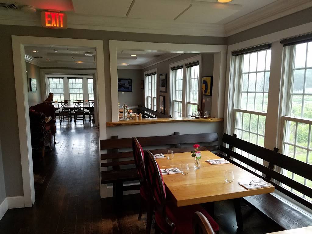 Chamard Vineyards Bistro | restaurant | 115 Cow Hill Rd, Clinton, CT 06413, USA | 8606640299 OR +1 860-664-0299