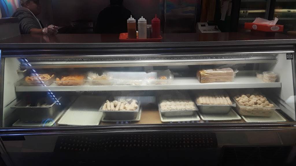 C H Crab House | restaurant | 350 W Market St, Newark, NJ 07107, USA | 9736436810 OR +1 973-643-6810