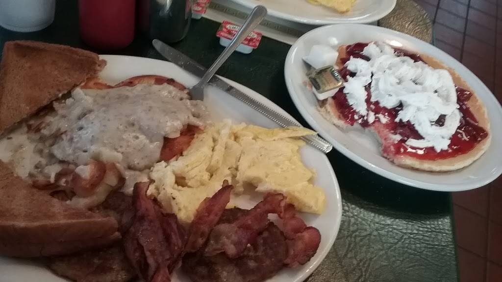 Burger Hut | restaurant | 745 N Union Ave, Alliance, OH 44601, USA | 3308234099 OR +1 330-823-4099