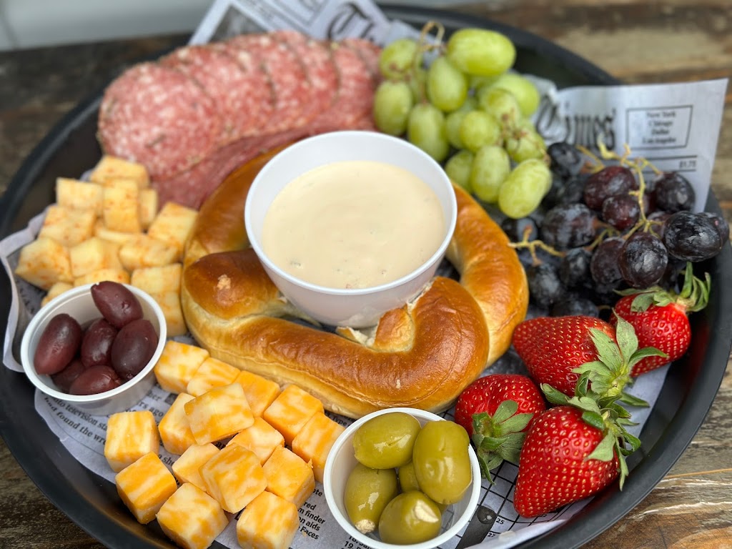 The Angry Possum | restaurant | 121 Hazel St, Newport, AR 72112, USA | 8704953086 OR +1 870-495-3086