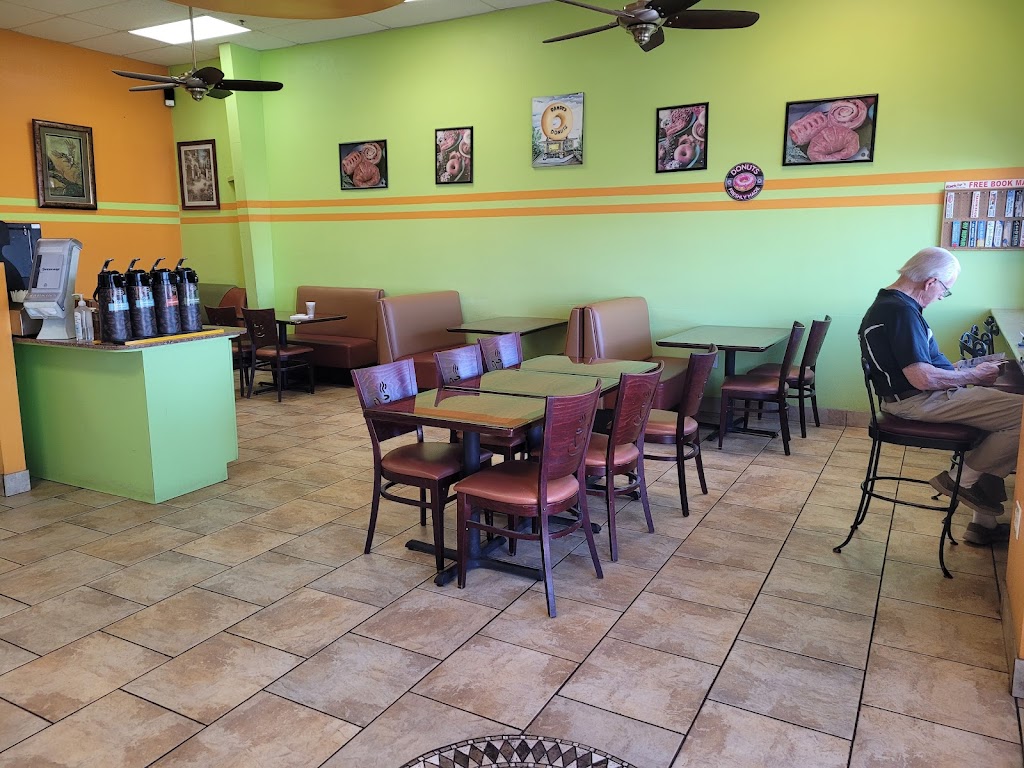 Dandy Donuts & Deli | restaurant | 4630 AZ-95, Fort Mohave, AZ 86426, USA | 9284441100 OR +1 928-444-1100