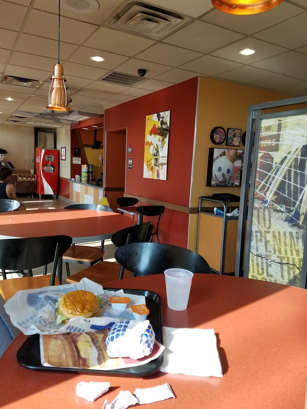 Jack in the Box | restaurant | 1151 Airport Blvd, Austin, TX 78702, USA | 5129288381 OR +1 512-928-8381