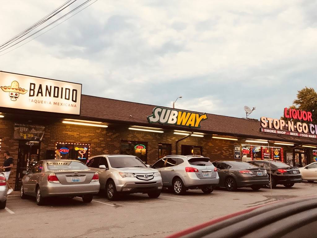 Subway | restaurant | 425 Warnock St, Louisville, KY 40217, USA | 5026364321 OR +1 502-636-4321