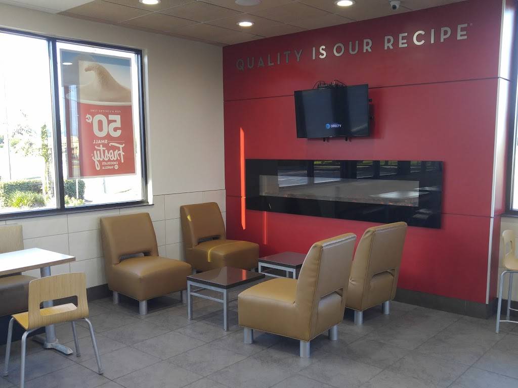 Wendys | restaurant | 1722 N Main St, Pearland, TX 77581, USA | 8322847529 OR +1 832-284-7529