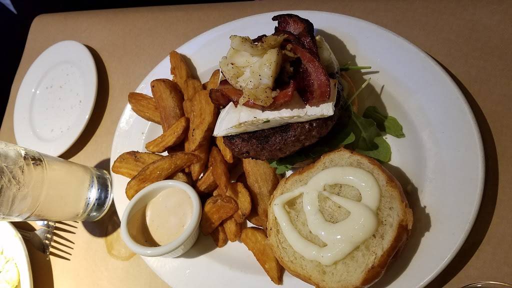 Tarpys Roadhouse | restaurant | 2999 Salinas Hwy, Monterey, CA 93940, USA | 8316471444 OR +1 831-647-1444