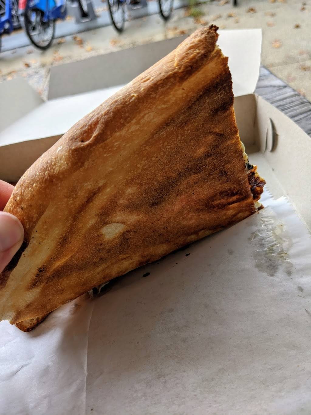 Zio Pepes Pizzeria | restaurant | 26-19 23rd Ave, Queens, NY 11105, USA | 7184339858 OR +1 718-433-9858