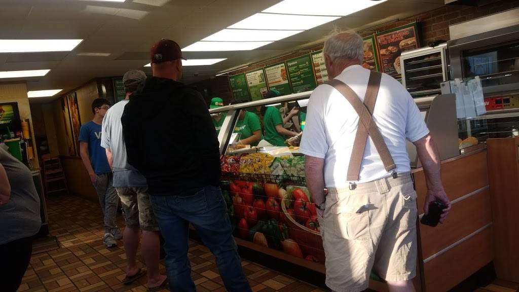 Subway Restaurants | restaurant | 24406 75th St, Salem, WI 53168, USA | 2628433325 OR +1 262-843-3325