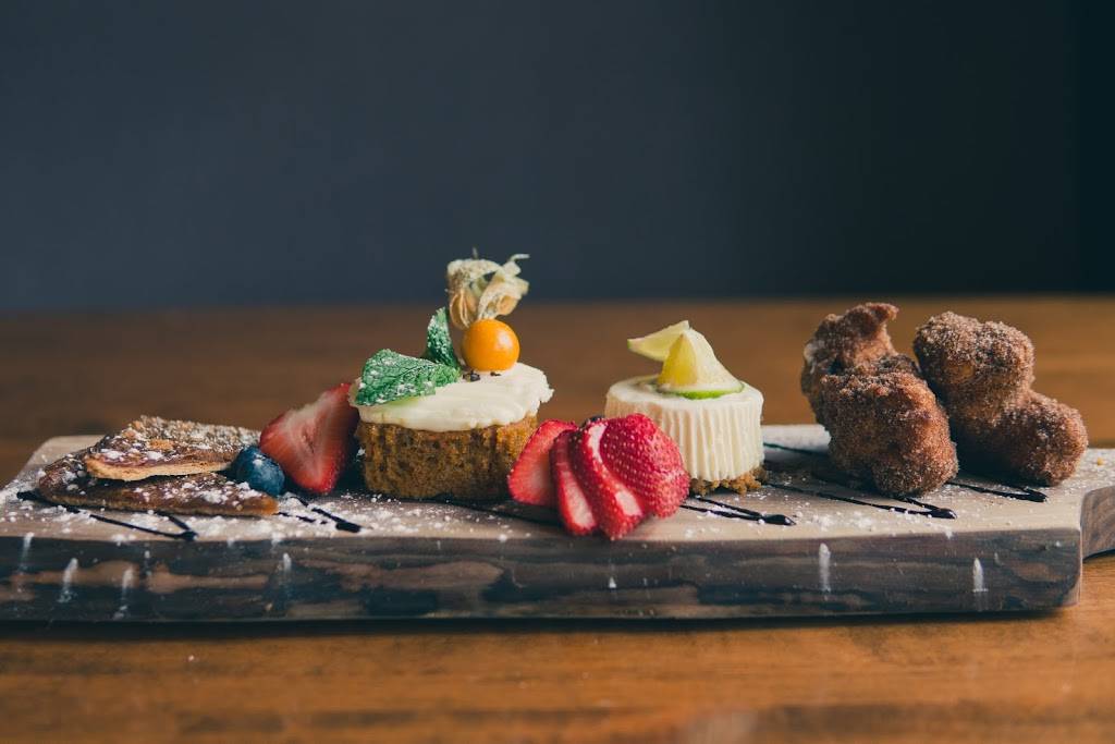 Barley Vine Rail Co | restaurant | 35 Armstrong St, Orangeville, ON L9W 3H6, Canada | 5199423400 OR +1 519-942-3400