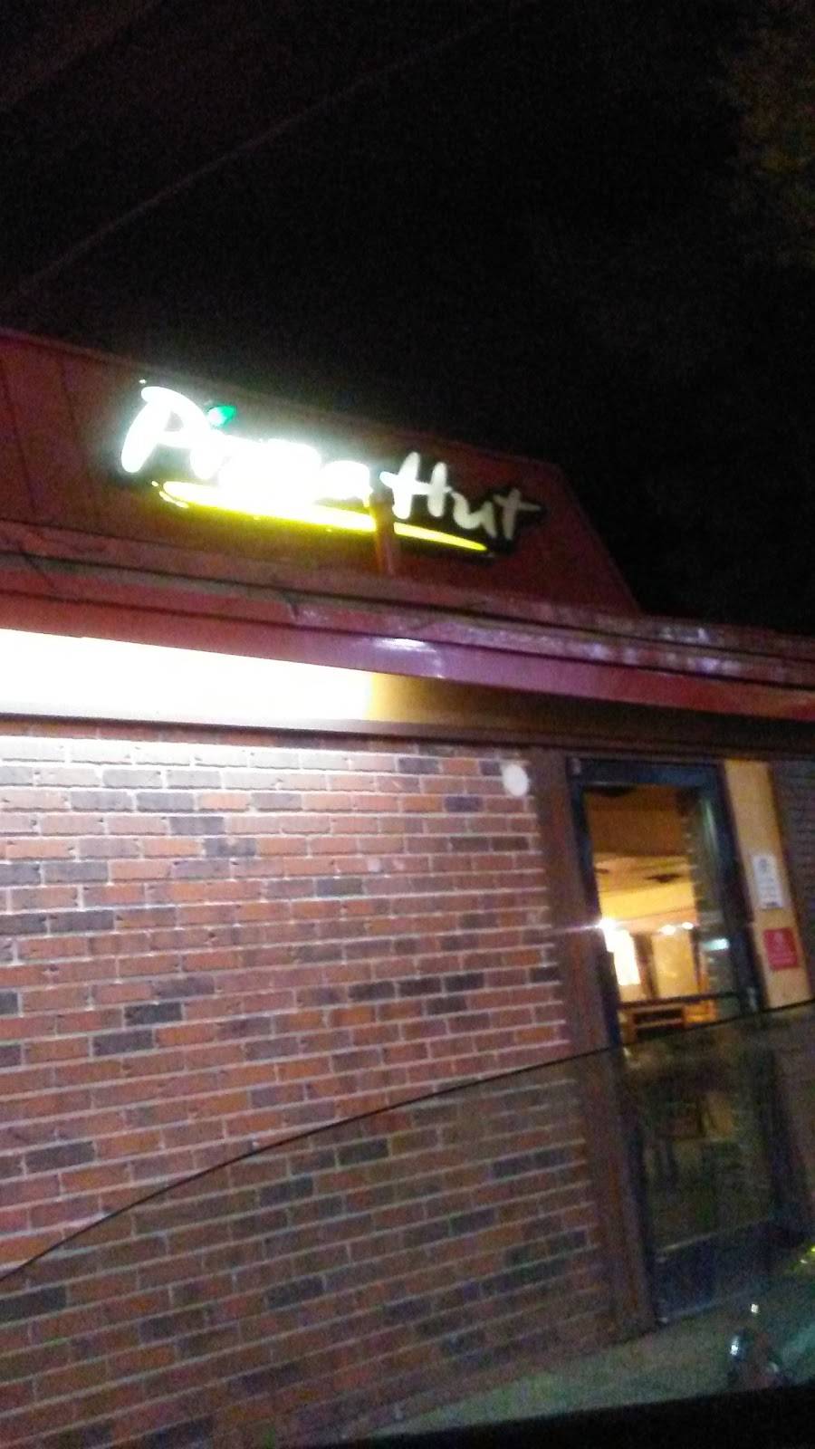 Pizza Hut | meal takeaway | 602 W Market St, Bolivar, TN 38008, USA | 7316584451 OR +1 731-658-4451