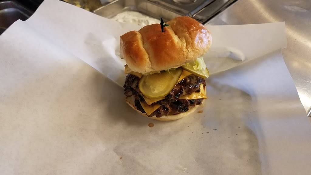 Big Sammys Hot Dogs III Inc | restaurant | 707 Meacham Rd, Elk Grove Village, IL 60007, USA | 6305291327 OR +1 630-529-1327