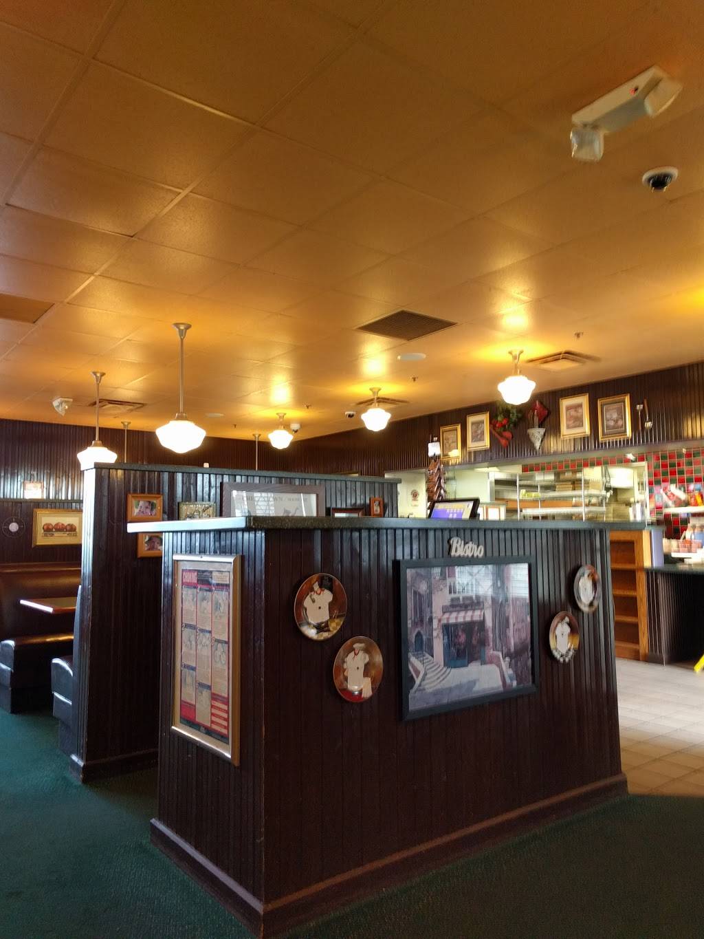 Monicals Pizza | restaurant | 2640 Prairie Crossing Dr, Springfield, IL 62704, USA | 2175467258 OR +1 217-546-7258