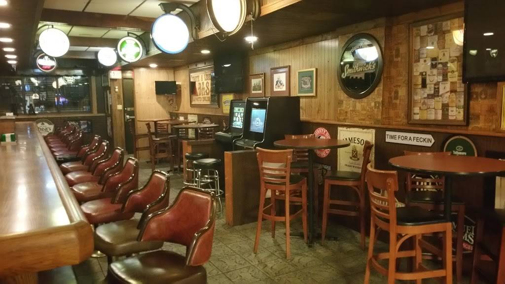 Callahans Irish Pubs | restaurant | 1061 Mahoning Ave, Warren, OH 44483, USA | 3303947200 OR +1 330-394-7200