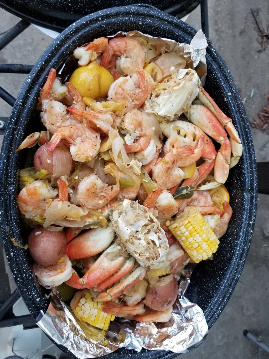 CJs Barbecue | restaurant | 1365 Piney Meadow Pl, Grand Prairie, TX 75050, USA | 9726977643 OR +1 972-697-7643