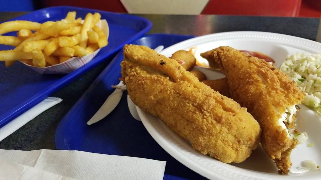 Burger Shack | restaurant | 200 S Wadesboro Blvd, Mt Gilead, NC 27306, USA | 9104394204 OR +1 910-439-4204