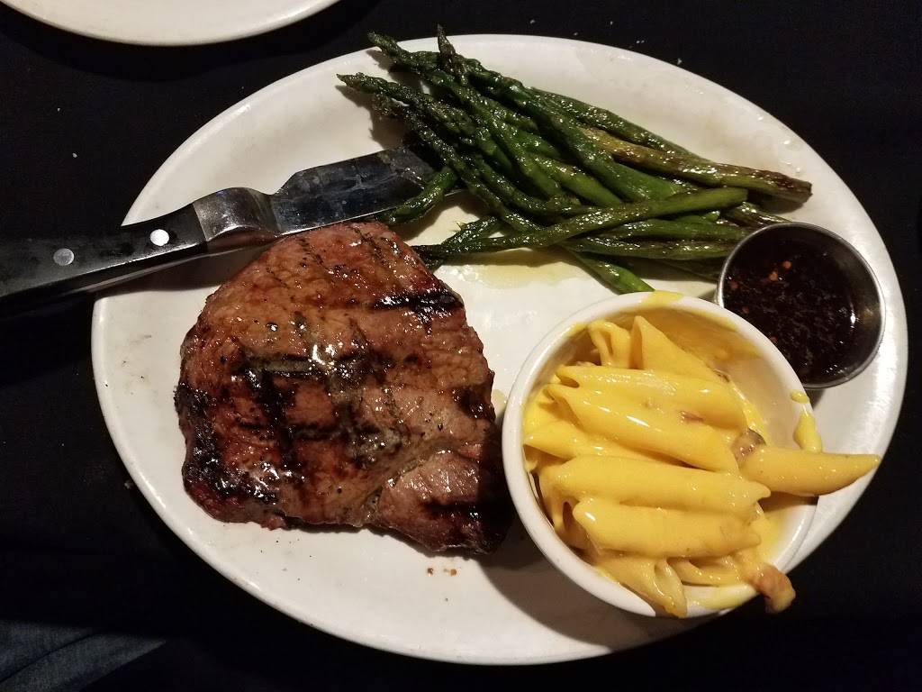 Hangar One Steak House | night club | 5925 W Kellogg Dr, Wichita, KS 67209, USA | 3169414900 OR +1 316-941-4900