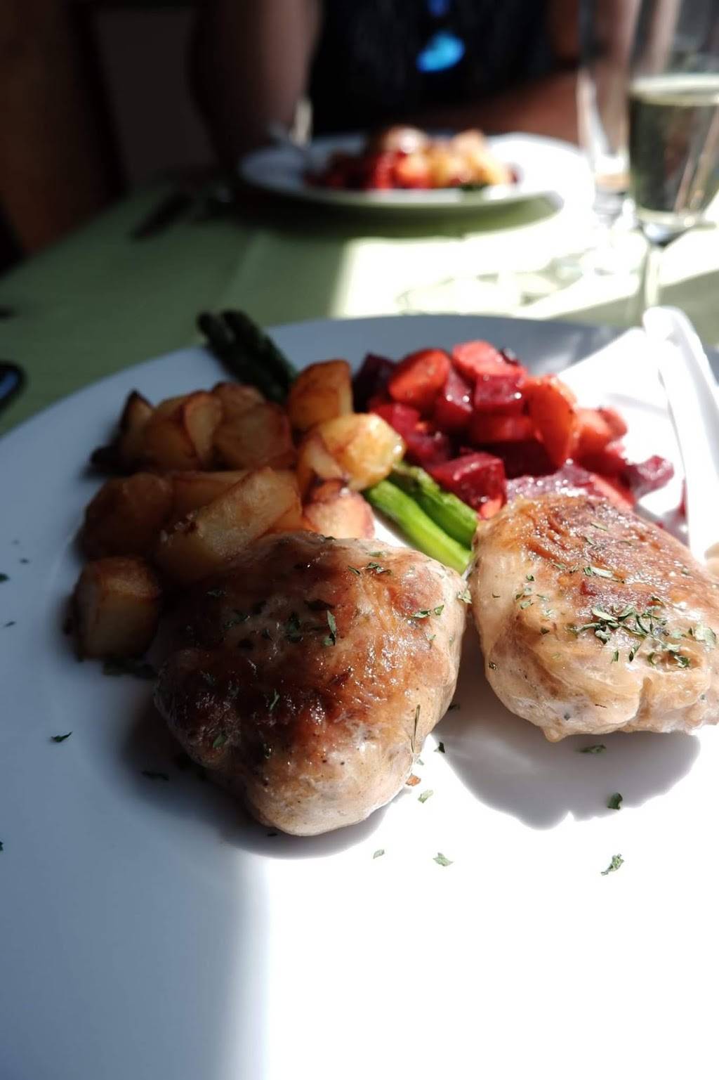 LOeuf | restaurant | 229 Chemin de Mystic, Saint-Ignace-de-Stanbridge, QC J0J 1Y0, Canada | 4502487529 OR +1 450-248-7529