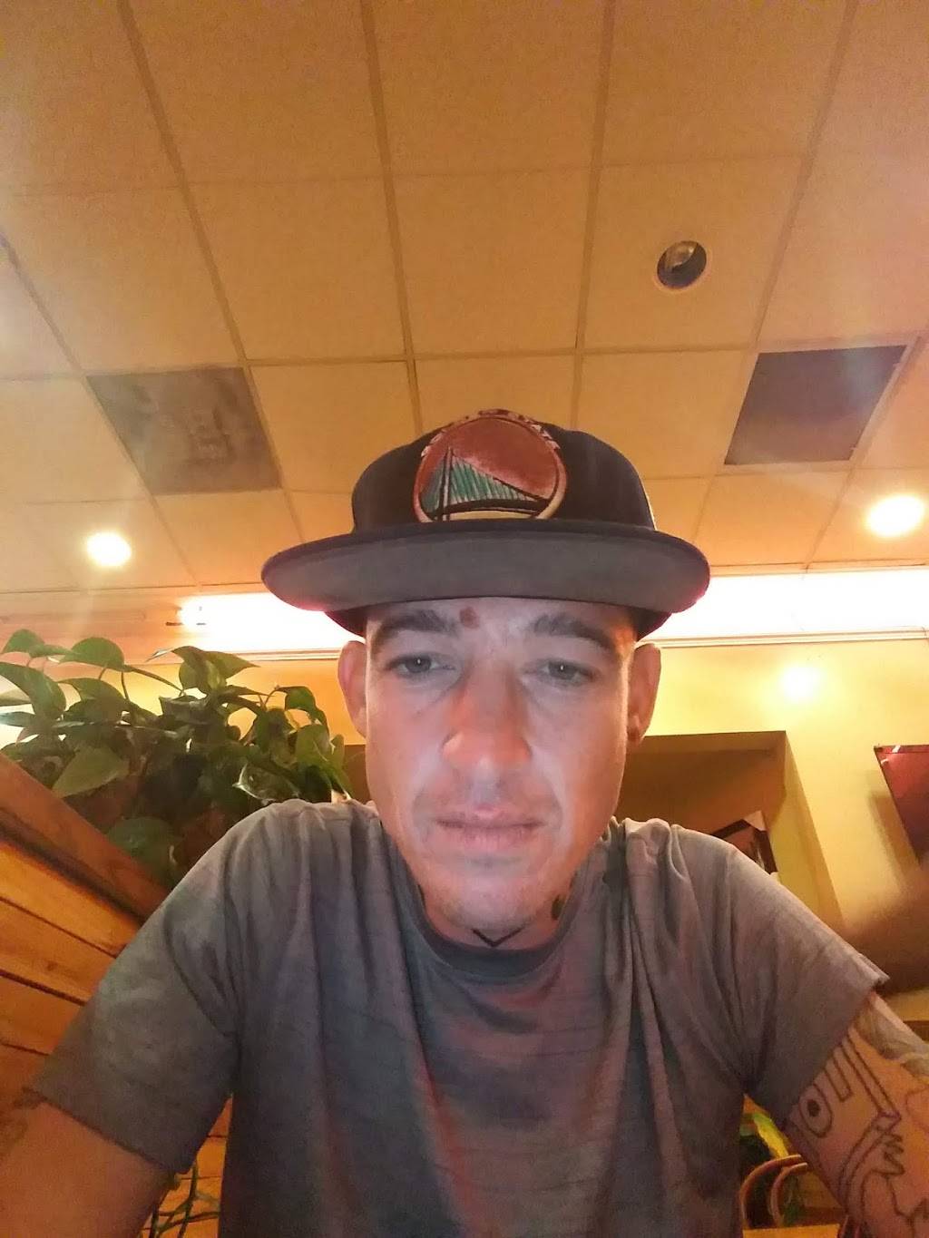 Roscoes House of Chicken n Waffles | restaurant | 730 East Broadway, At Los, Alamitos Ave, Long Beach, CA 90802, USA | 5624378355 OR +1 562-437-8355