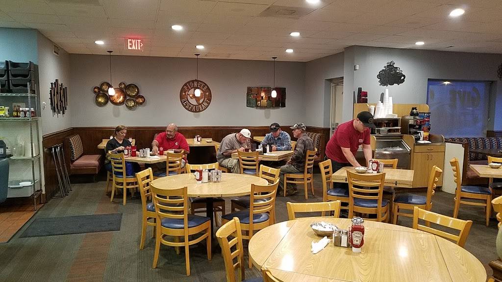 Pioneer Restaurant | restaurant | 306 109th St, Arlington, TX 76011, USA | 8176334433 OR +1 817-633-4433