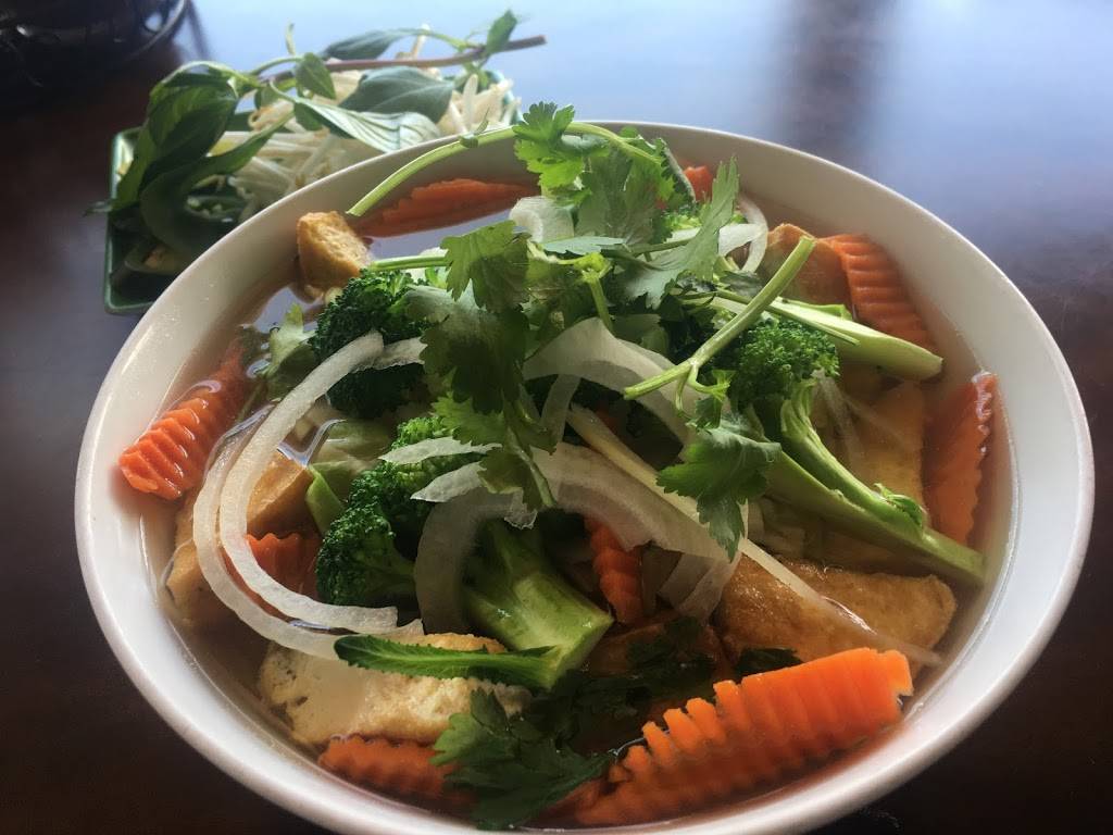 The Noodle Palace | restaurant | 3678 The Barnyard Ste E-31, Carmel-By-The-Sea, CA 93923, USA | 8316227777 OR +1 831-622-7777