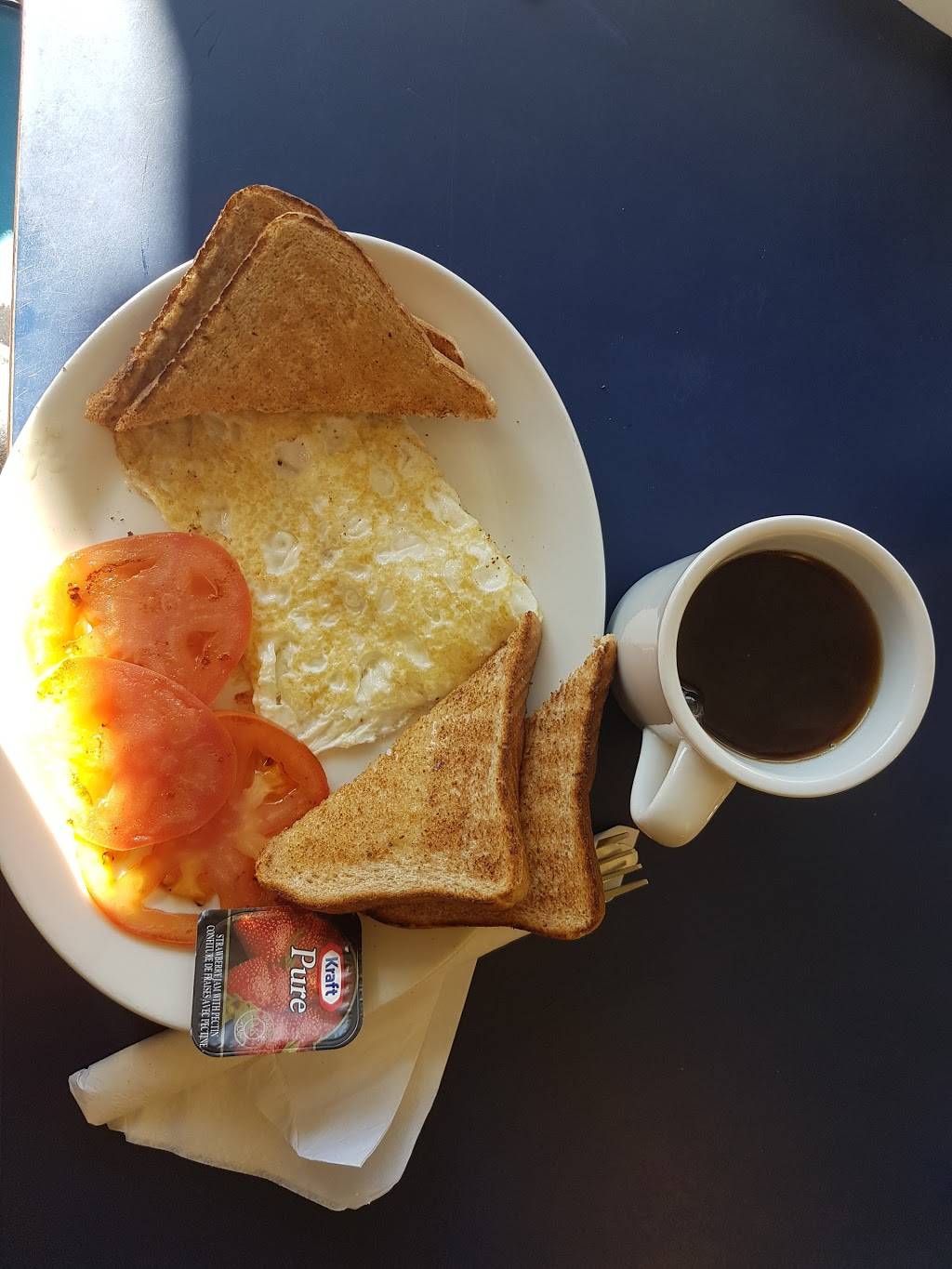 Dover Dairy Bar | restaurant | 210 Main St, Port Dover, ON N0A 1N0, Canada | 5195831312 OR +1 519-583-1312