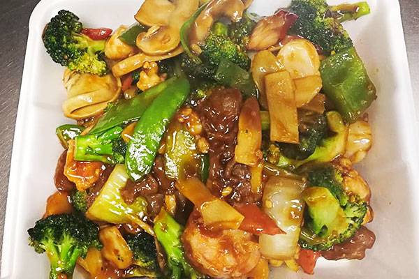 Big Wong Chinese Restaurant | restaurant | 91 W Water St, Taunton, MA 02780, USA | 5088800668 OR +1 508-880-0668
