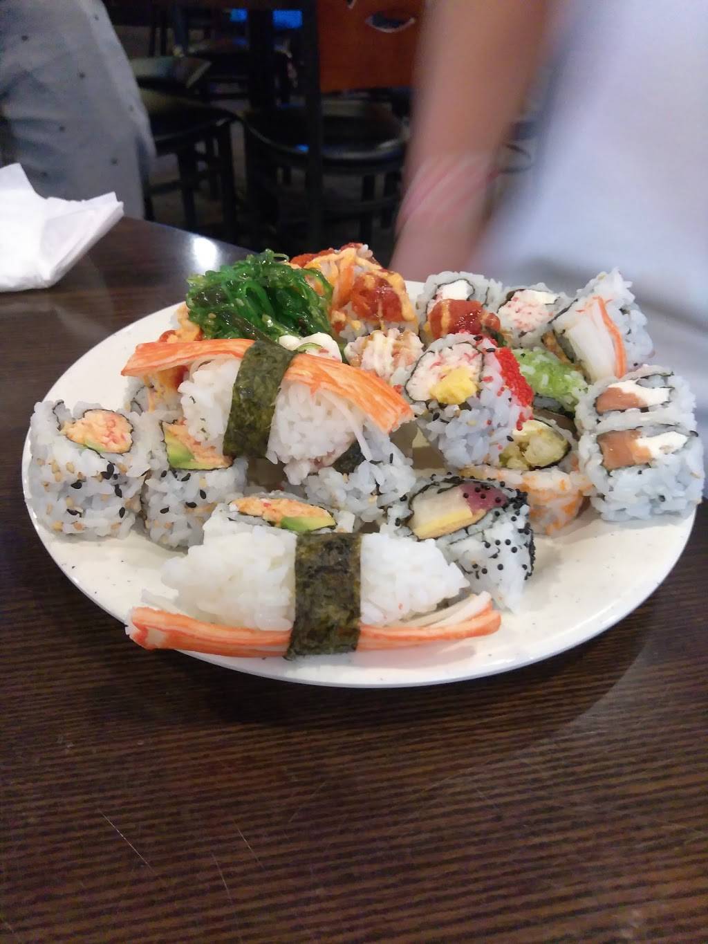 Big Apple Buffet | restaurant | 1030-1038 58th St N, St. Petersburg, FL 33710, USA | 7273810088 OR +1 727-381-0088