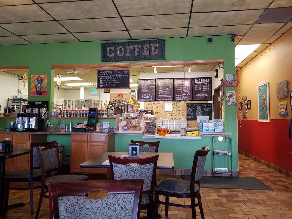 Terra Verde Coffeehouse - Chilton | bakery | 507 N Madison St, Chilton, WI 53014, USA | 9208499050 OR +1 920-849-9050