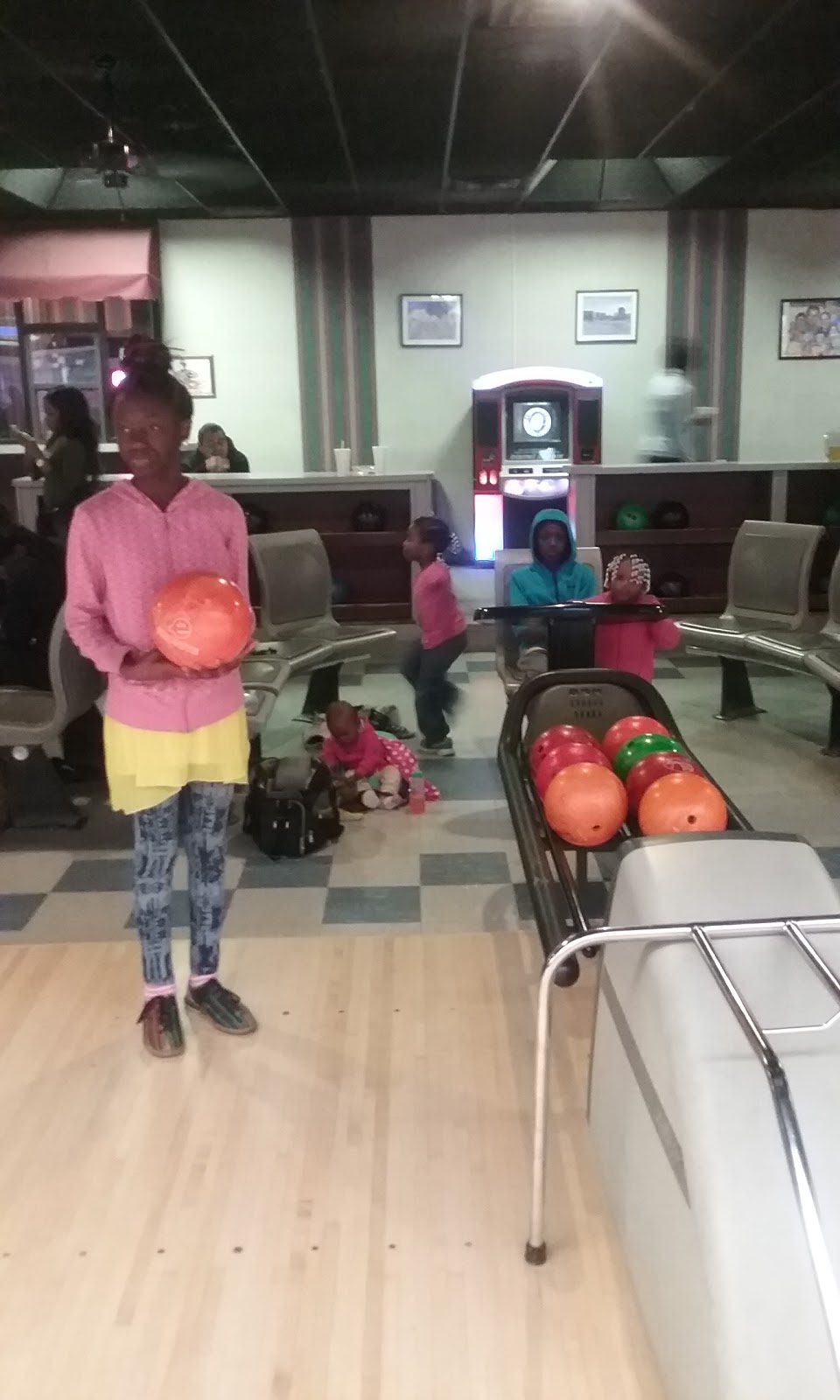 Jacs Bowling Lanes | meal takeaway | 406 Connell Rd, Valdosta, GA 31602, USA | 2292422695 OR +1 229-242-2695