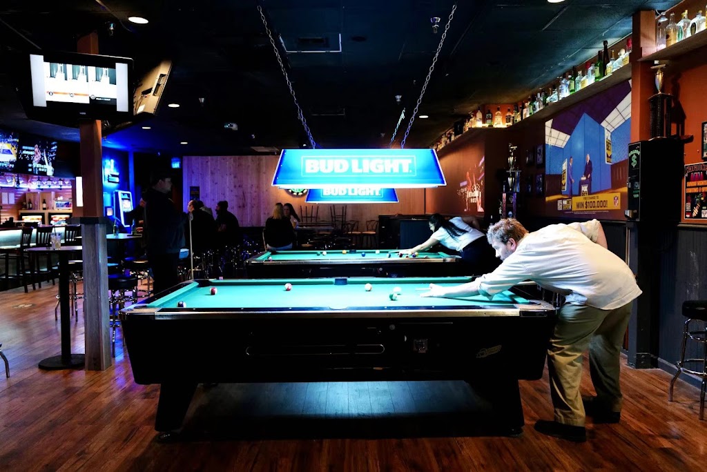 Sideline Sports Bar | restaurant | 3720 Factoria Blvd SE, Bellevue, WA 98006, USA | 4256442781 OR +1 425-644-2781