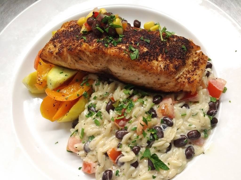 Drayton Chop House | restaurant | 41 Wellington N, Drayton, ON N0G 1P0, Canada | 5196383463 OR +1 519-638-3463